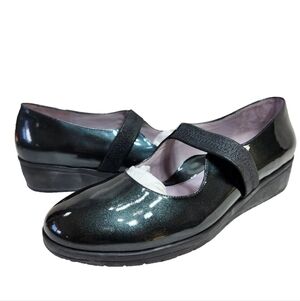 BEAUTIFEEL Molly Mary Jane IOB Sz 41/10-10.5 US Metallic Graffiti Patent Leather